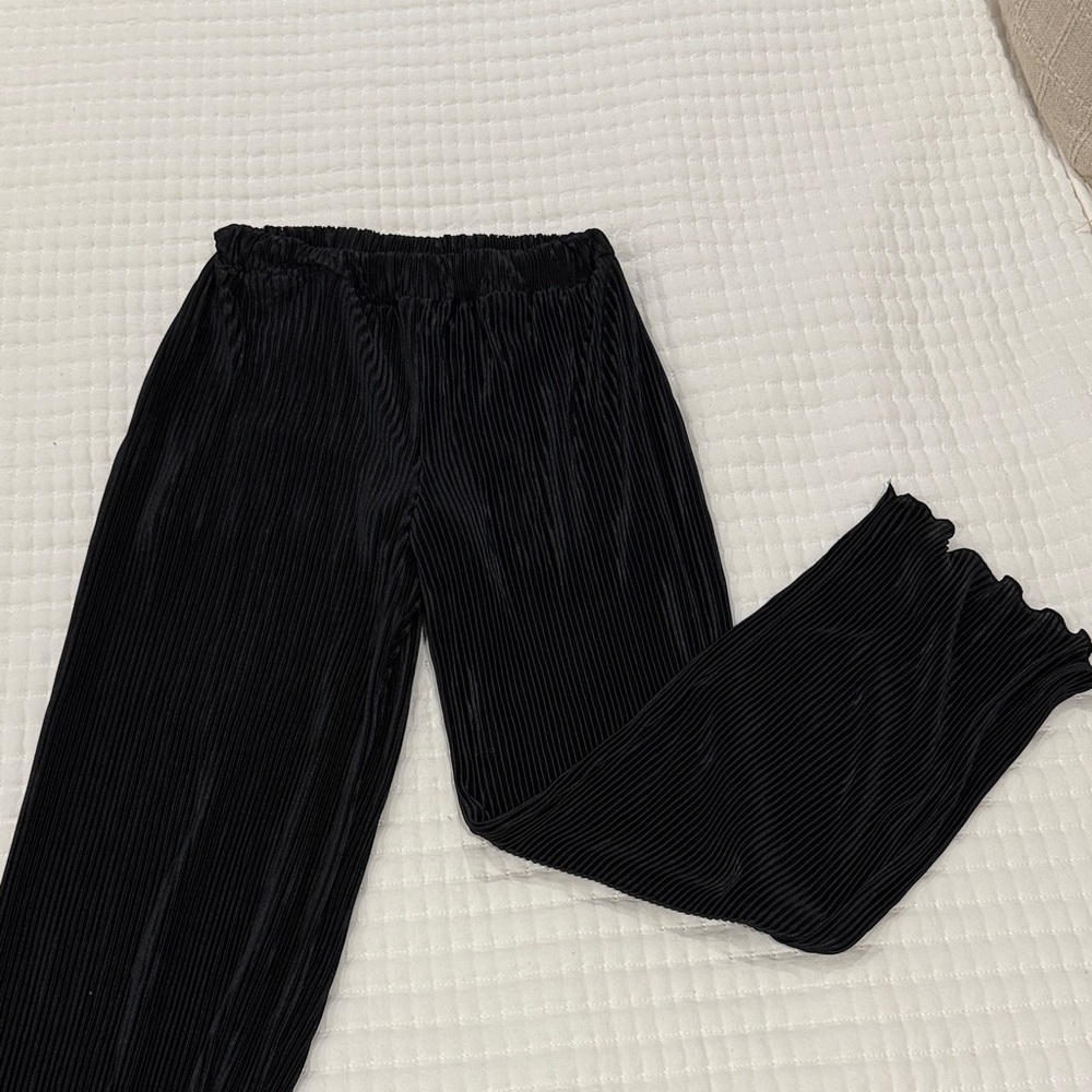 Black Pleated Pants